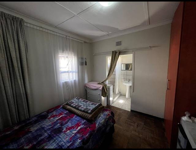 4 BEDROOM HOUSE FOR SALE IN VANDERBIJLPARK CW 6